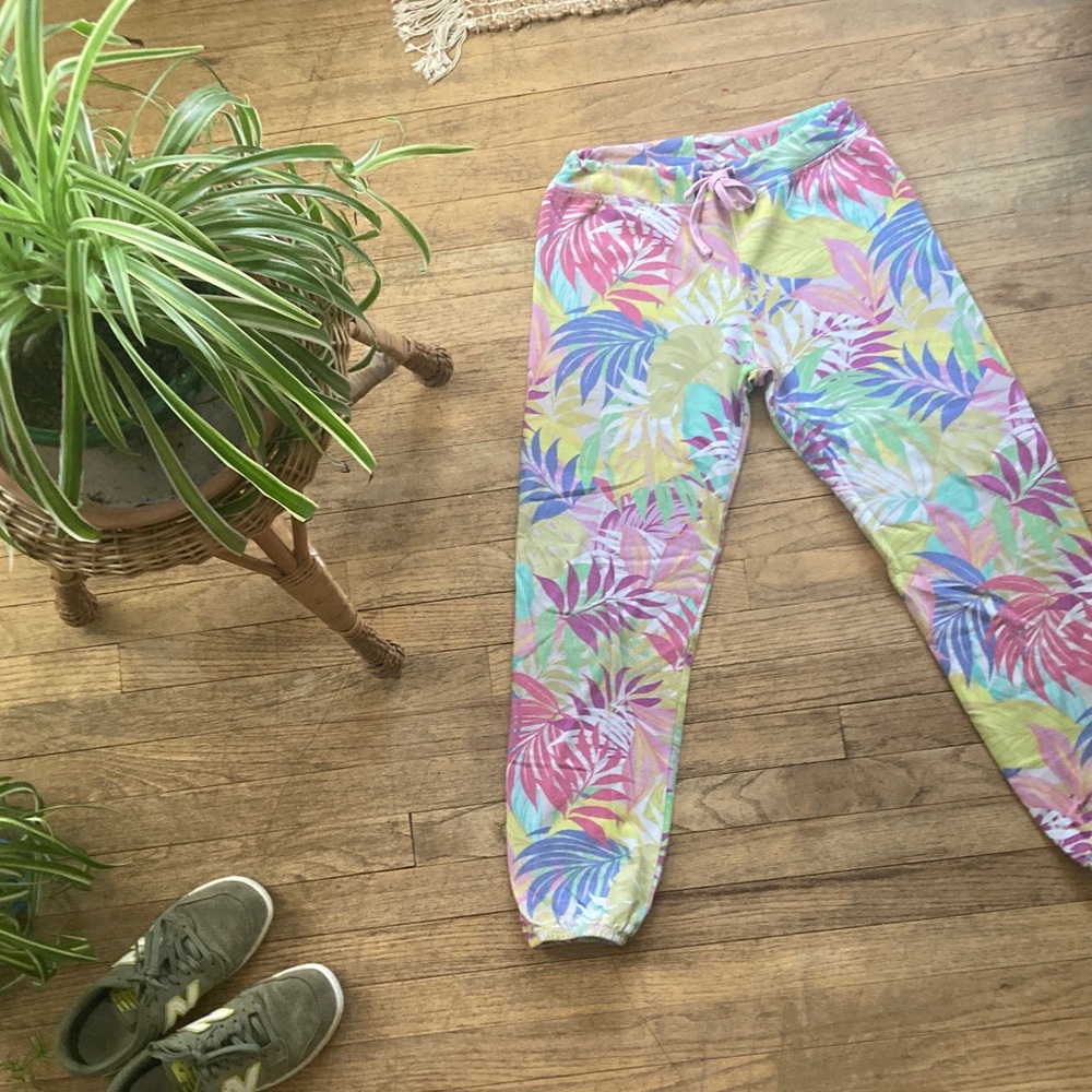 SUNDRY Sz 1. Hawaiian Multicolor Tropical-Print joggers
